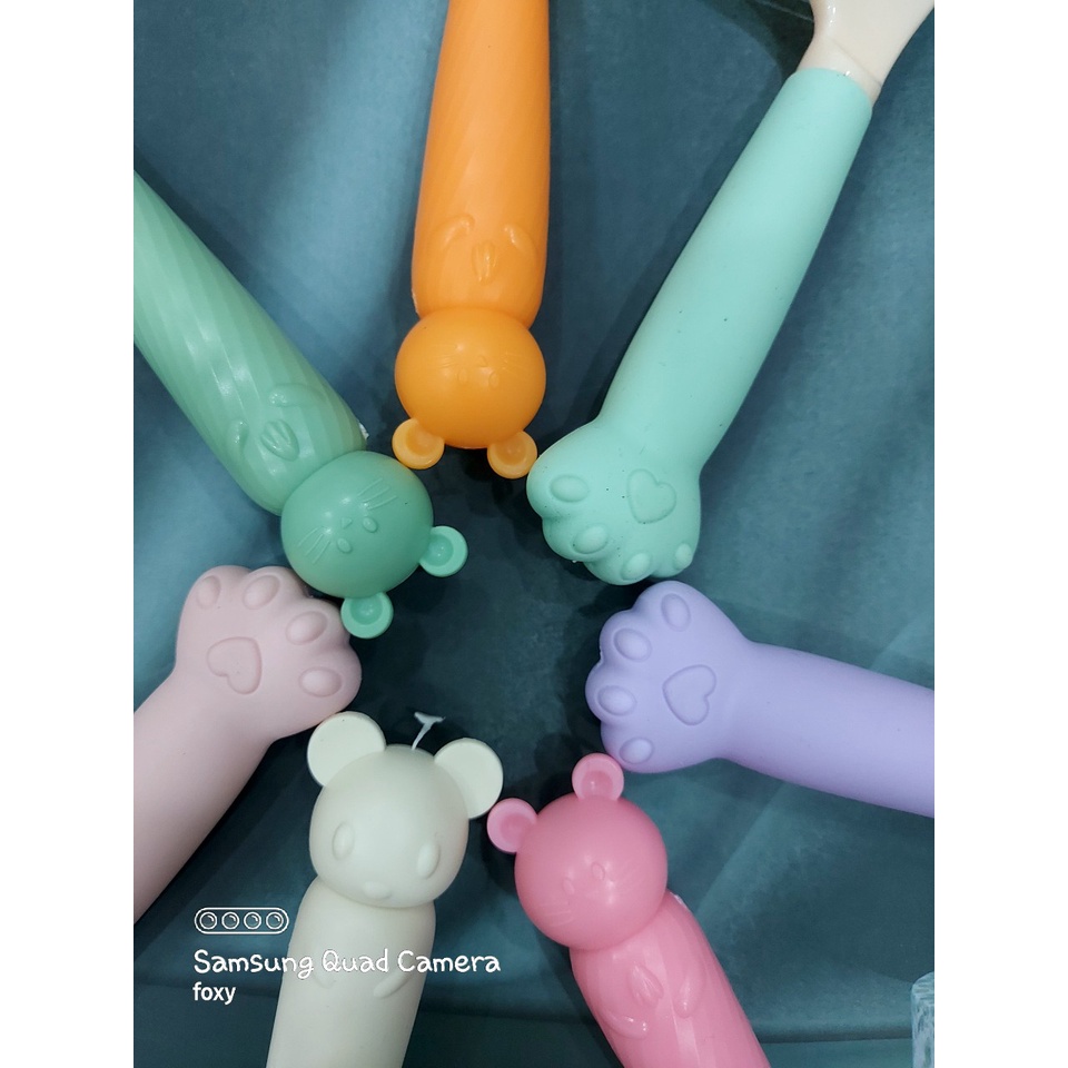 LƯỢC chải tóc tay cầm hình thú mix 2 màu pastel HÀN QUỐC