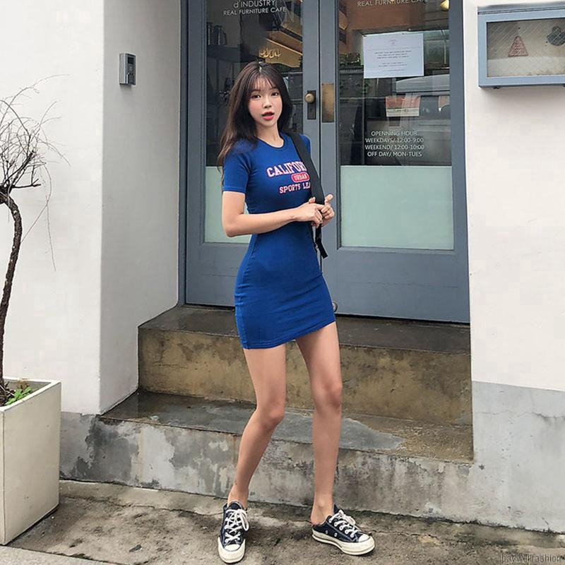 Đầm tay ngắn hoạ tiết in chữ thiết kế ôm sát tôn dáng dành cho nữ