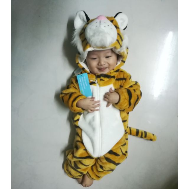 body bé hổ