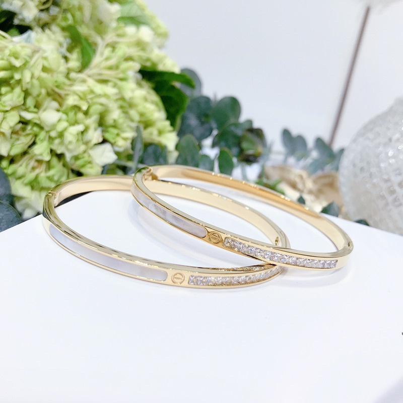 Lắc Tay Titanium Cao Cấp Vòng Tay Nữ Chất Liệu Titan Không Rỉ Set Bền Đẹp Không Kích Ứng Da