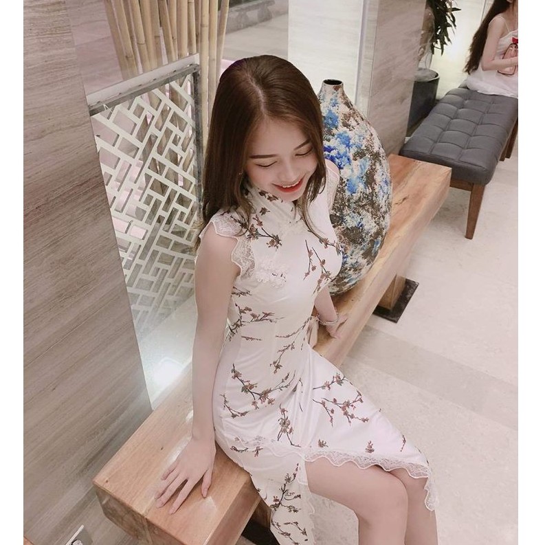 Sườn xám hoa nhí phối ren sexy