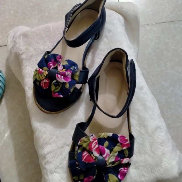 Dép sandal trẻ em