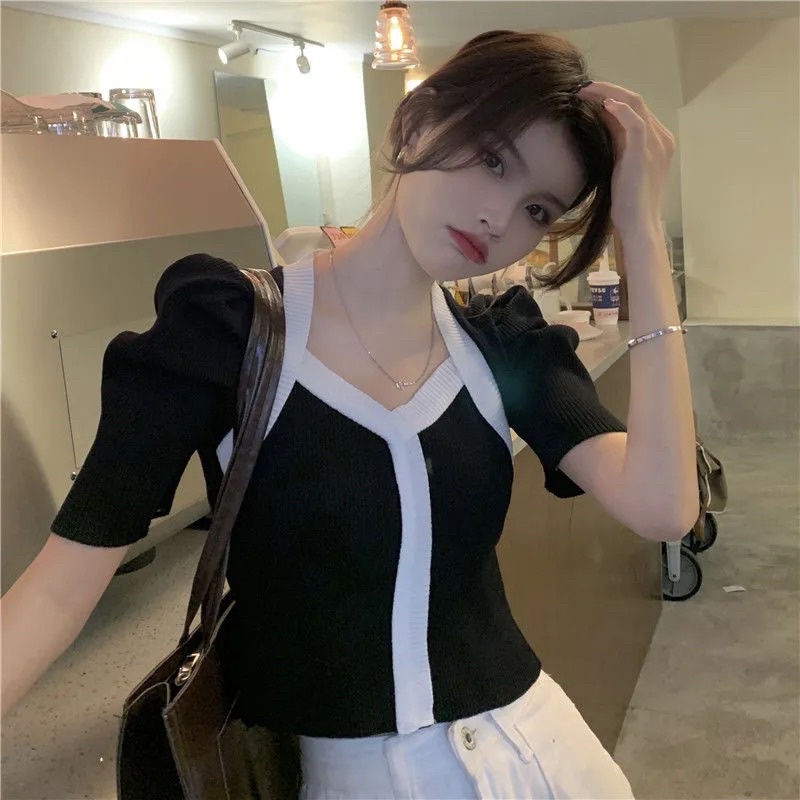Áo Dệt Kim Nữ Màu Đen Đỏ Trắng Xanh Chất Len Mongtoghi Ngắn Tay Cổ Tim Tay Bồng Tiểu Thư Viền Phối Màu Style Hàn Quốci