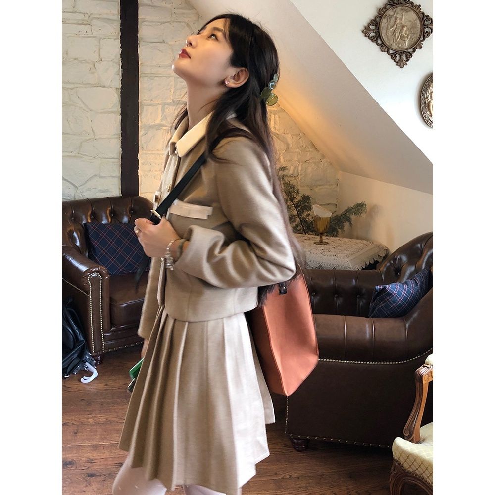 Set áo khoác dài tay cổ bẻ + chân váy xếp ly thời trang nữ
