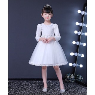 Váy công chúa ren trắng dài tay