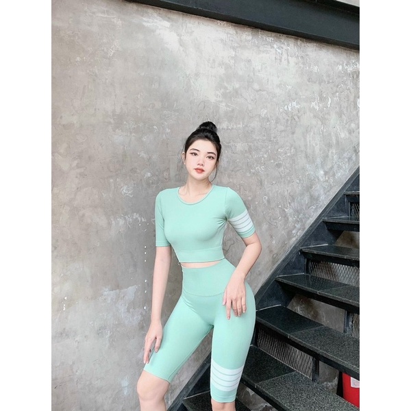 Bộ Quần Áo Thể Thao Tập Gym Yoga Nữ - Set Quần Áo Thể Thao Ngố Thun Dệt Sọc 1 Bên, Áo Dáng Croptop Siêu Xinh