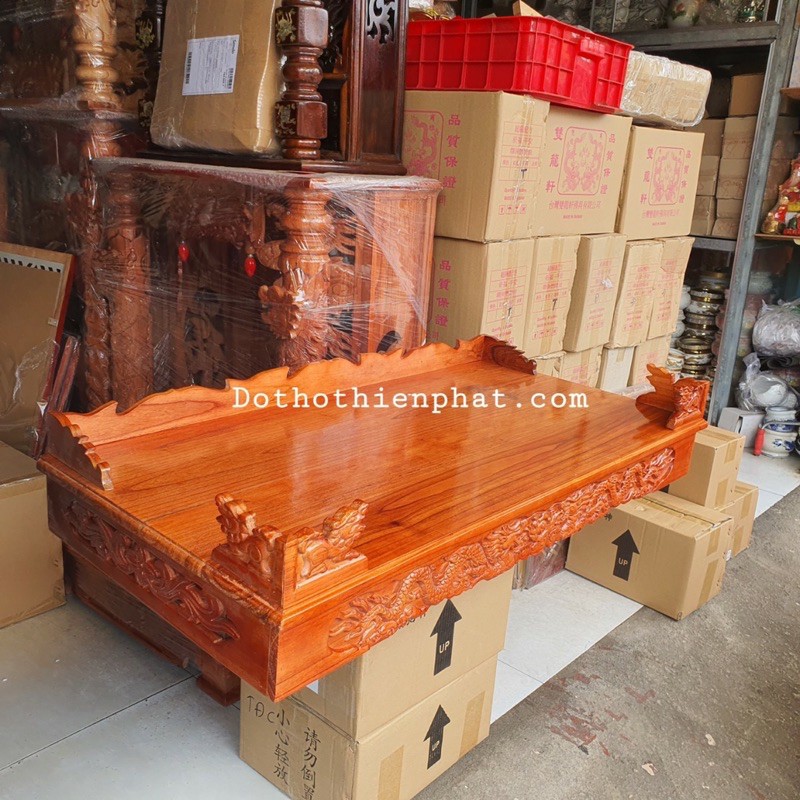 Bàn thờ treo tường gỗ xoan ngang 127 cm gồm 1 bộ chân đế