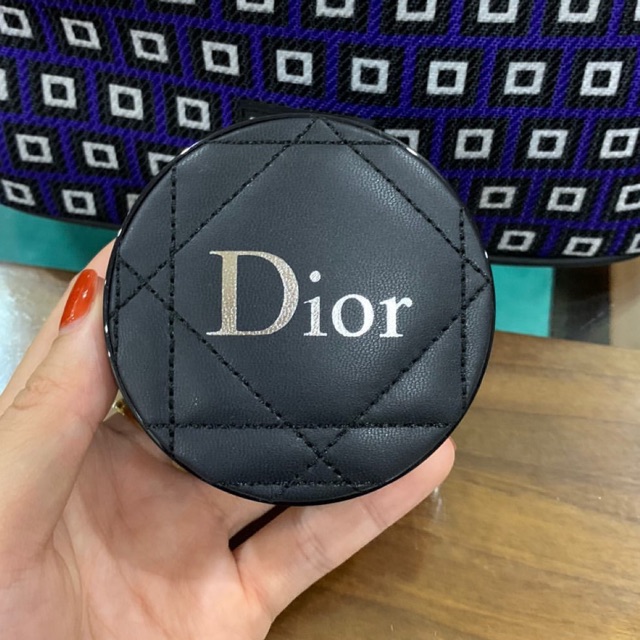 Cushion dior. Cushion dior tone 20. Cushion dior tone 20.... cushion dior tone 20. Cushion dior tone