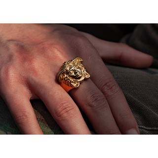 Nhẫn Versace Titan Mạ Vàng 18K
