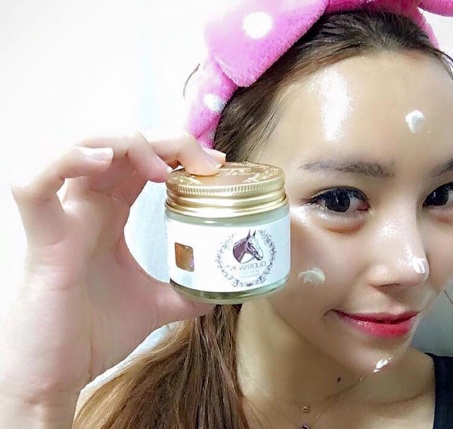 KEM NGỰA 9 COMPLEX GUERISSON HORSE OIL CREAM