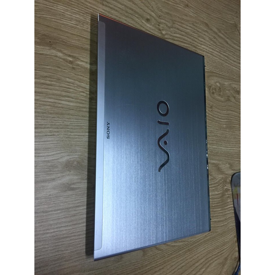 HOT HOT Siêu phẩm Sony vaio SVT13 Core i5-3317U Ram 4g HDD 500g vỏ nhôm siêu mỏng cùng cạc HD 4000 .Tặng chuột không dây | WebRaoVat - webraovat.net.vn