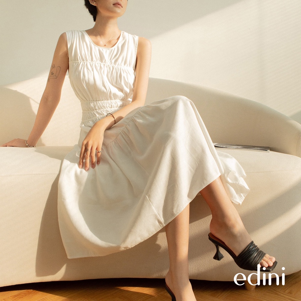 Đầm Trắng Sát Nách Hở Lưng EDINI - D1400