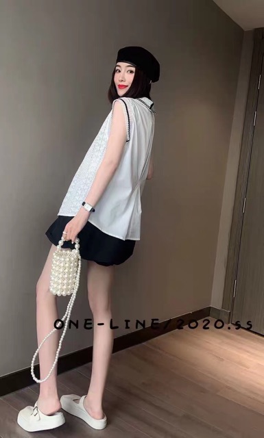 Áo cổ viền ren nổi