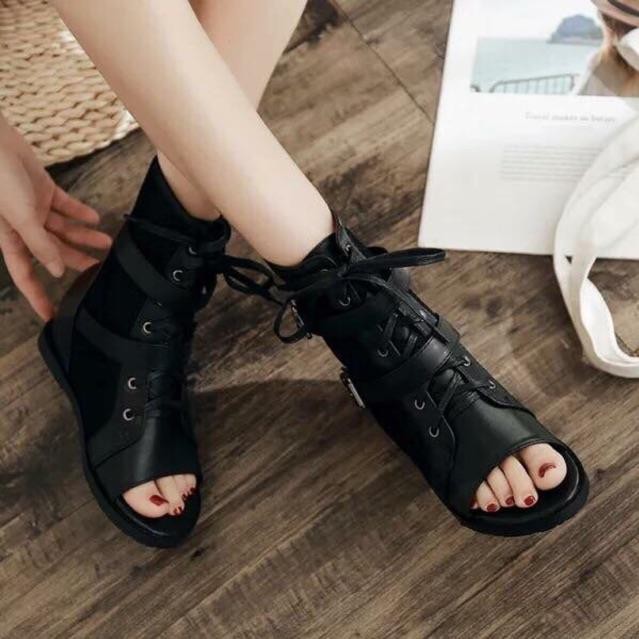 Giày boots hở mũi 2 khóa cổ cao siêu chất