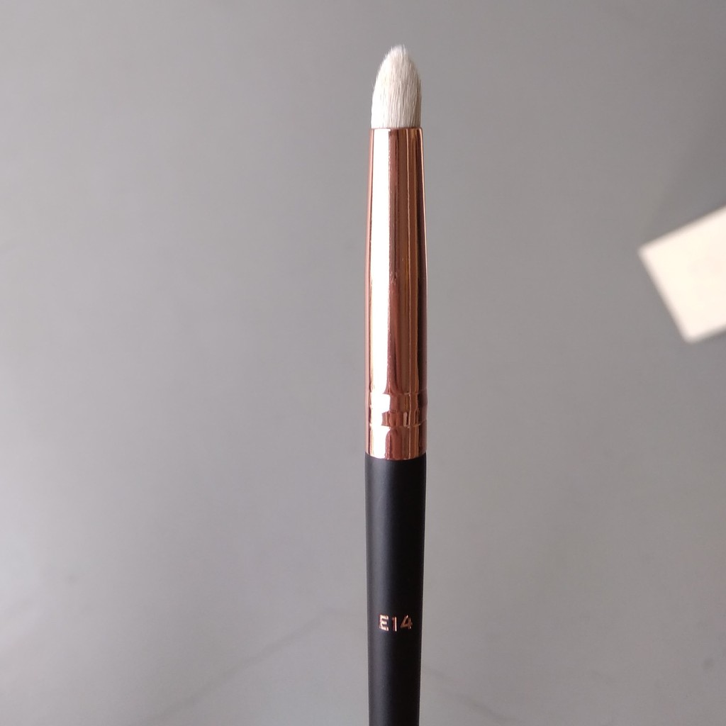 Cọ phấn mắt đầu bút chì Vacosi Pencil Brush E14