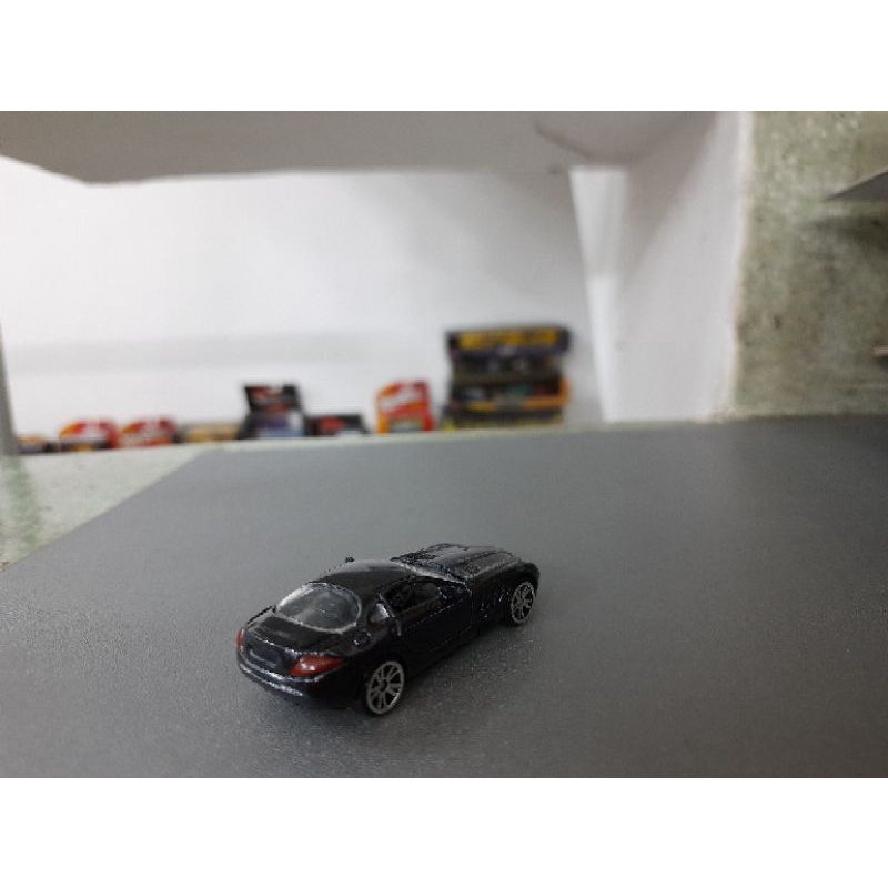 Mô hình tỉ lệ 1:64 - Mercedes Benz slr