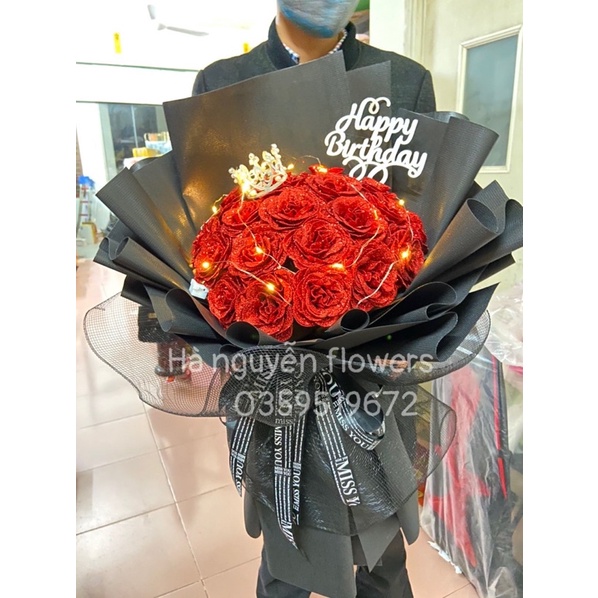 [Quà Tặng Sinh Nhật]_ Bó hoa hồng nhũ đỏ 25bông kết hợp vương miệng siểu xinh tặng kèm chữ và thiệp