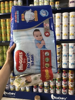 [Tặng quà]Tã dán Huggies size S56 miếng