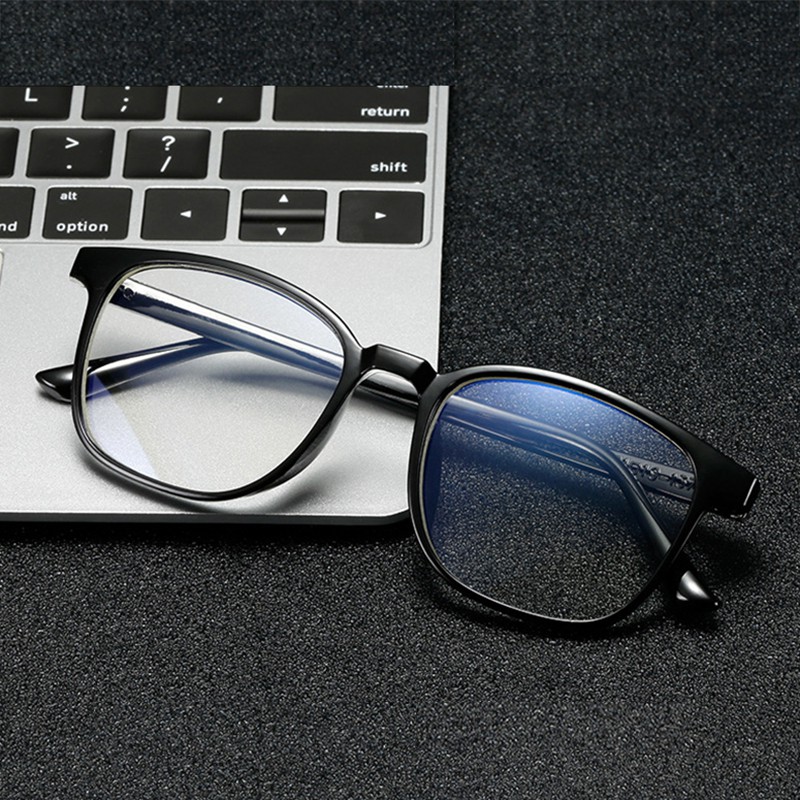 Mắt kính chống tia UV gọng vuông thời trang