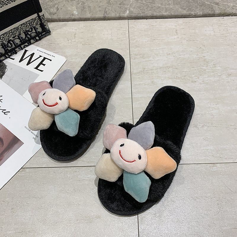 Dép lông mang trong nhà