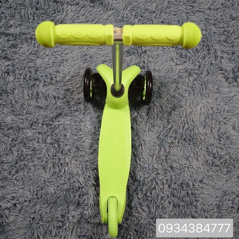 Xe trượt scooter 3 bánh có bánh xe phát sáng cho bé từ 3-8 tuổi