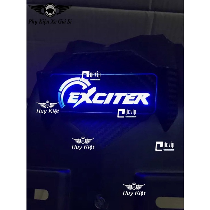 [Rẻ Vô Địch] Dè Chắn Bùn Sau Carbon Có Đèn Gắn Xe Exciter 150 ( 2015-2020) Kiểu Dáng Sonic 6108