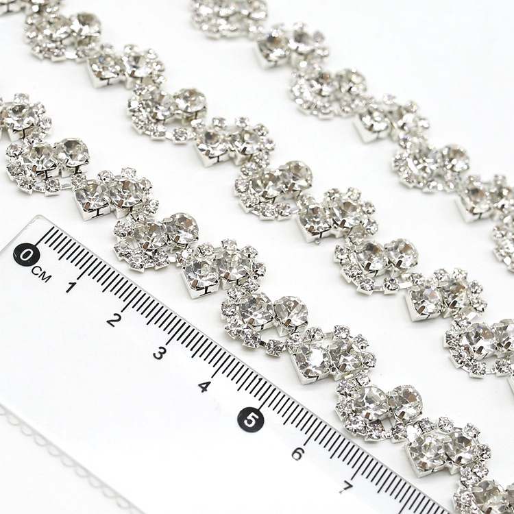 2113820 Chuỗi Dây Xích Kim Cương Giả Trang Trí Váy Cưới Cho Cô Dâu