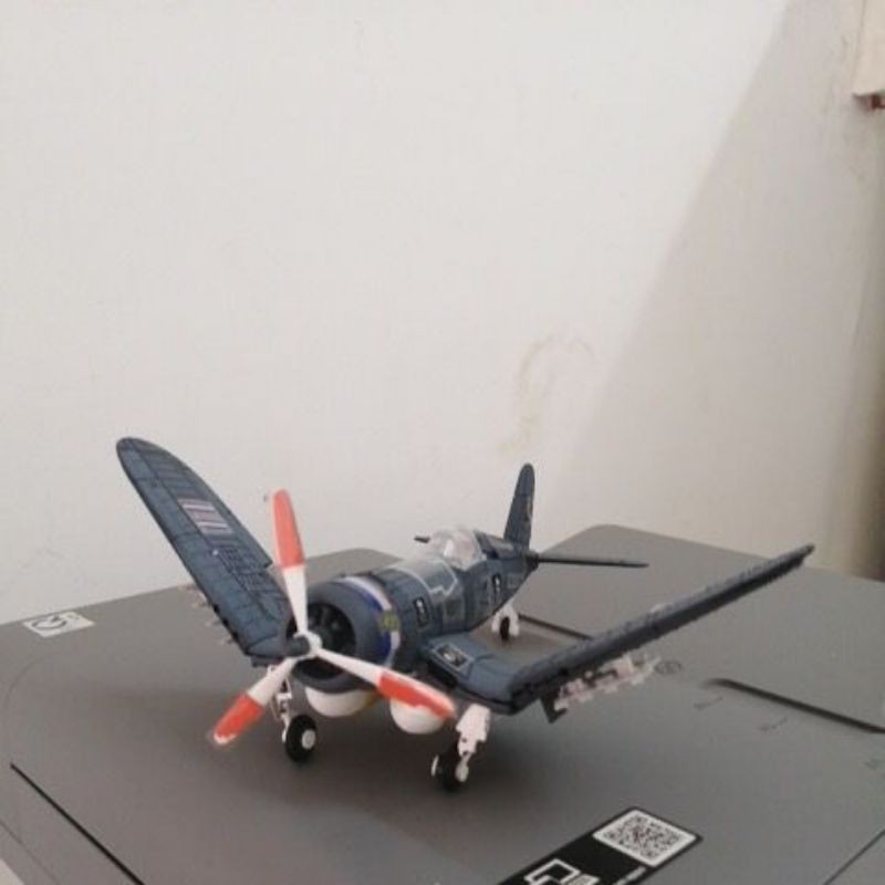 Bộ mô hình tự lắp ráp (DIY)-Máy bay VOUGHT F4U CORSAIR Tỷ lệ 1:48