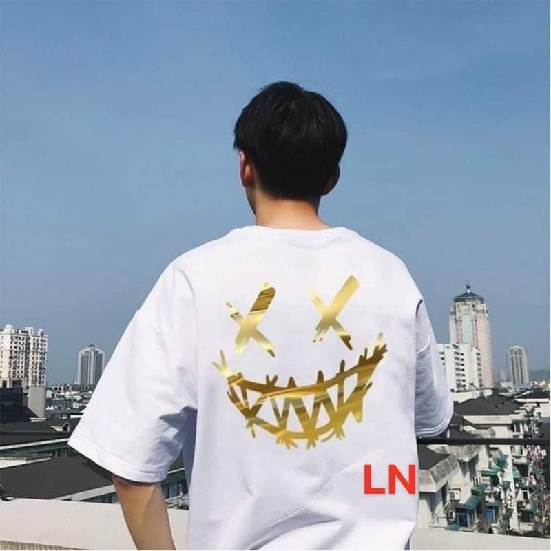 Áo phông mặt cười răng cưa ánh vàng TH6