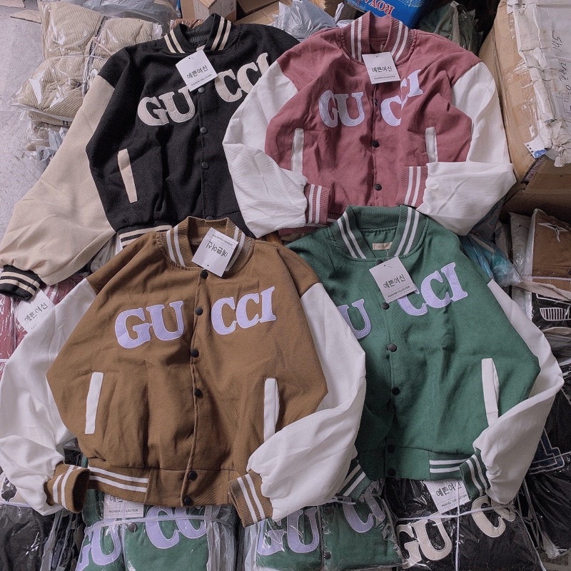 Áo khoác nữ nút bấm lót dù thêu chữ