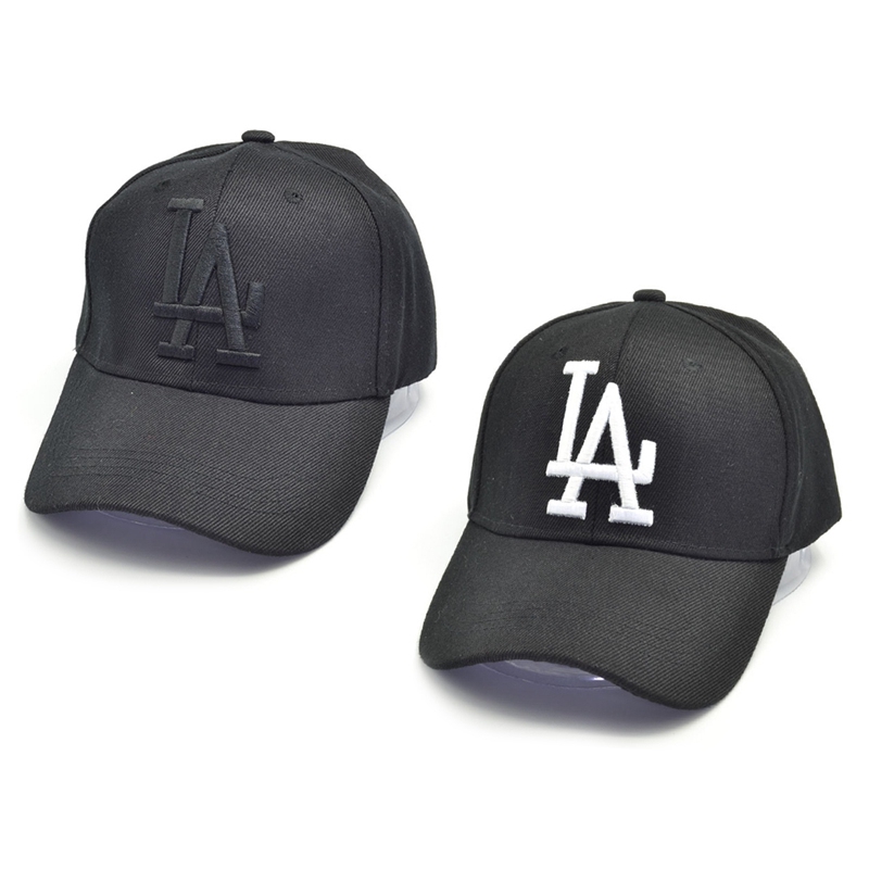 flowersqueen Mũ lưỡi trai màu đen thêu chữ La