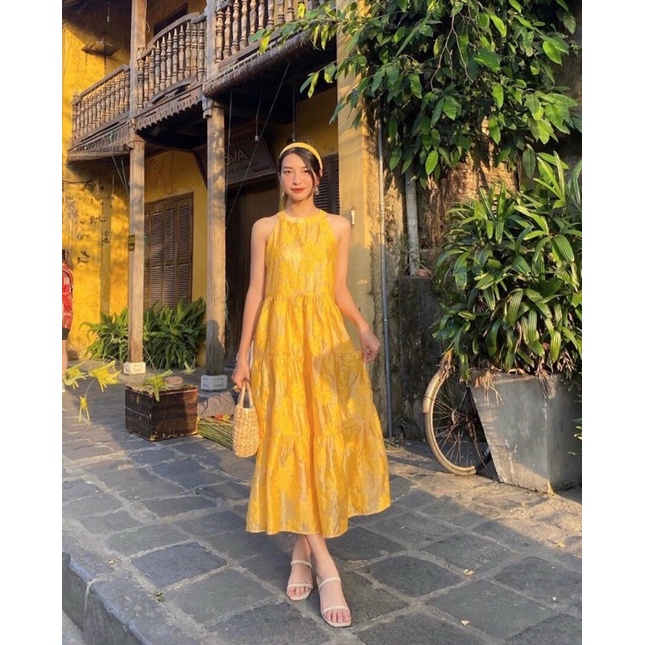 ĐẦM MAXI HOA NỔI CỔ YẾM