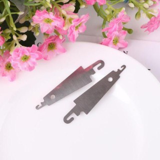 Xỏ chỉ và kim thêu giá 3000 đồng(3k)