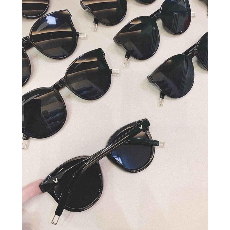 Kính thời trang nam nữ chữ v | BigBuy360 - bigbuy360.vn