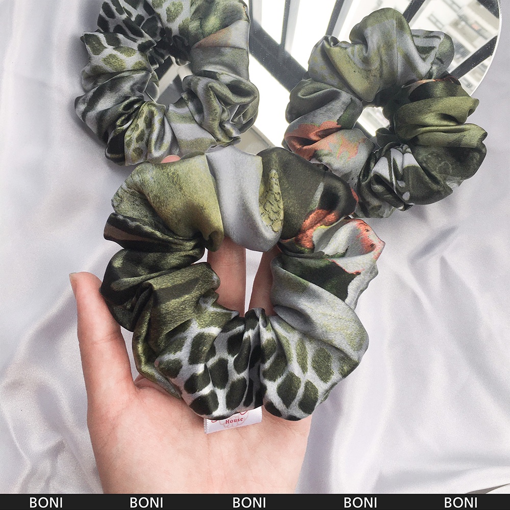 BONI - Dây chun buộc tóc họa tiết Lụa Satin Đức Scrunchies Handmade I COURT GREEN