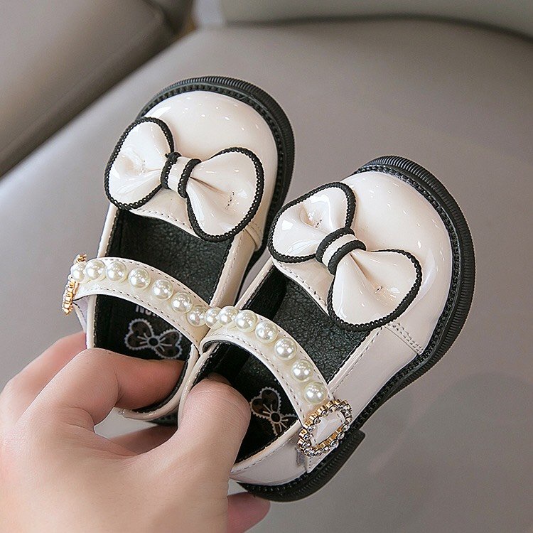 Giày búp bê cho bé gái da bóng mềm đính hạt nơ nhỏ xinh xắn phong cách Hàn Quốc K08A