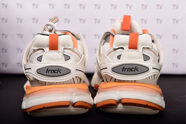 Giày thể thao track 3.0 trắng cam | BigBuy360 - bigbuy360.vn