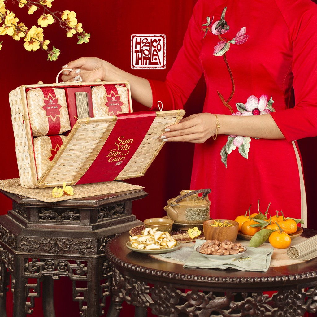 Quà Tết 2022 - Hộp quà Tết Mây Tre Đan Sum Vầy Tâm Giao - Quà Tết Độc Lạ - Hoa Thơm Cỏ Lạ | BigBuy360 - bigbuy360.vn