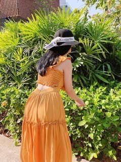 Maxi hở lưng