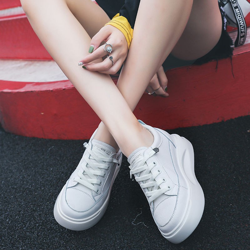 Đôi giày bata trắng thời trang năng động phong cách Hàn Quốc cho nữ