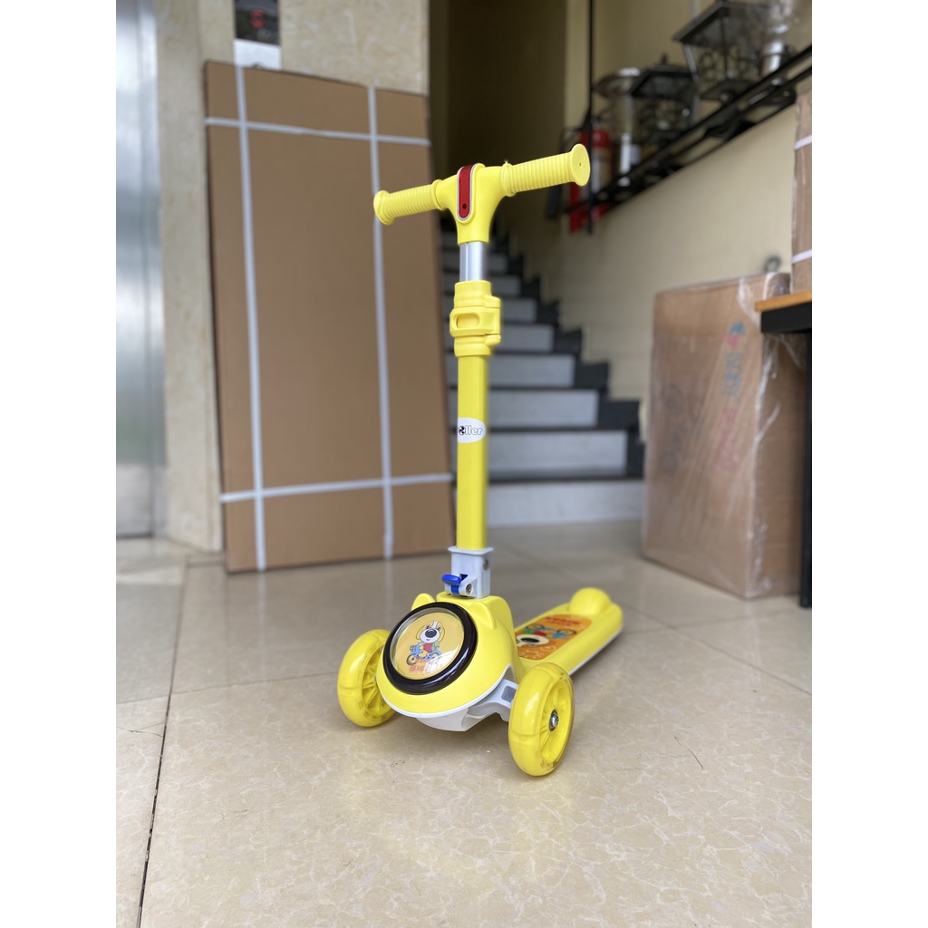 Xe trượt Scooter có đèn có nhạc BABY PLAZA MG01