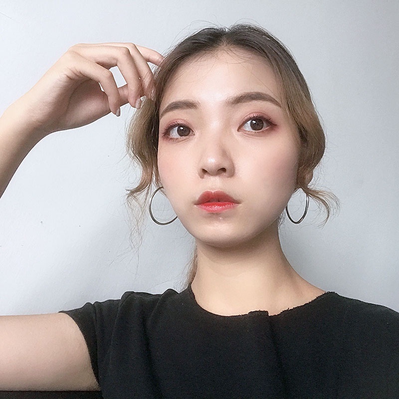Khuyên Tai Kim Loại Hình Tròn Đơn Giản Cá Tính Cho Nữ
