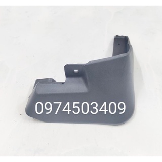 Chắn bùn bánh Daewoo Lanos