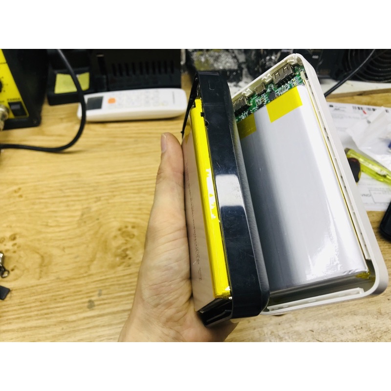 Pin sạc lithium 3.7V 20000mah+ Box + Mạch sạc hiển thị dung lượng