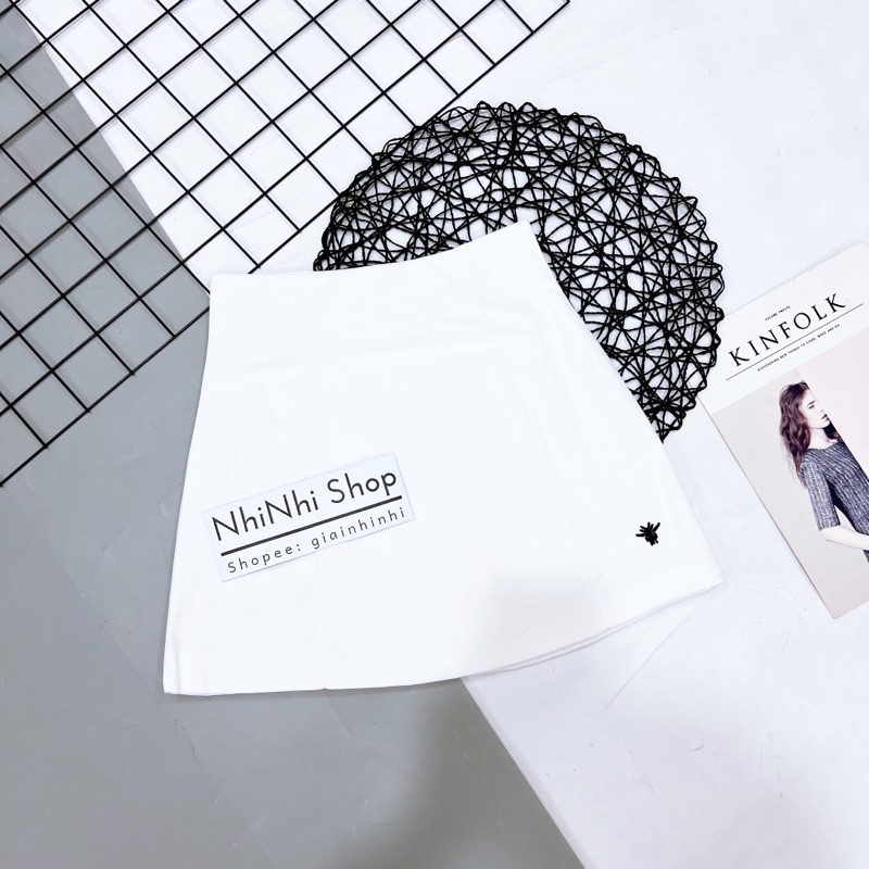 Xả hàng - Chân váy Kaki thêu ong dáng A, Chân váy cạp cao có lót quần CV99 - NhiNhi Shop