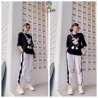 Set áo thun form rộng bò sữa và quần jogger thể thao sọc chất mềm mát - CUTEZOO