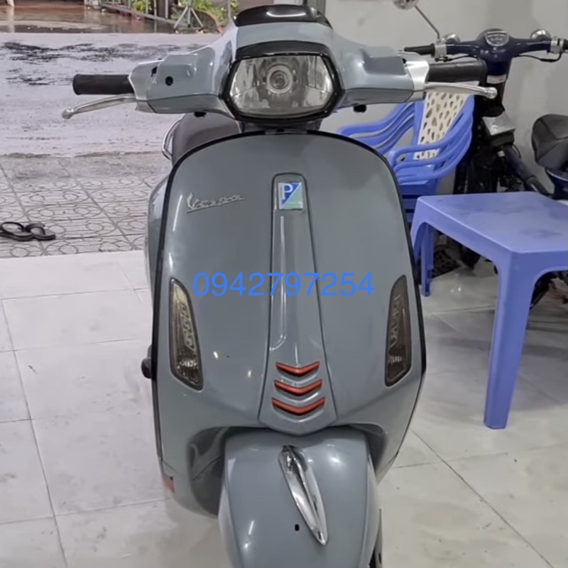 Sơn xe máy Vespa màu Xi măng P081-1K Ultra Motorcycle Colors