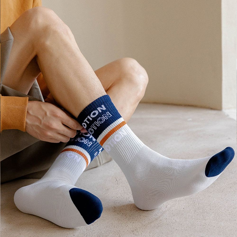 Vớ thể thao VANES1 bằng cotton thoáng khí thấm hút mồ hôi họa tiết kẻ sọc in chữ đơn giản cho nam