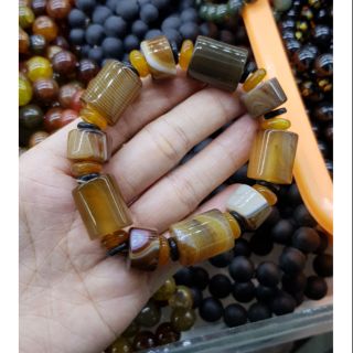 Vòng tay nam lu thống màu vàng ₫á m.não