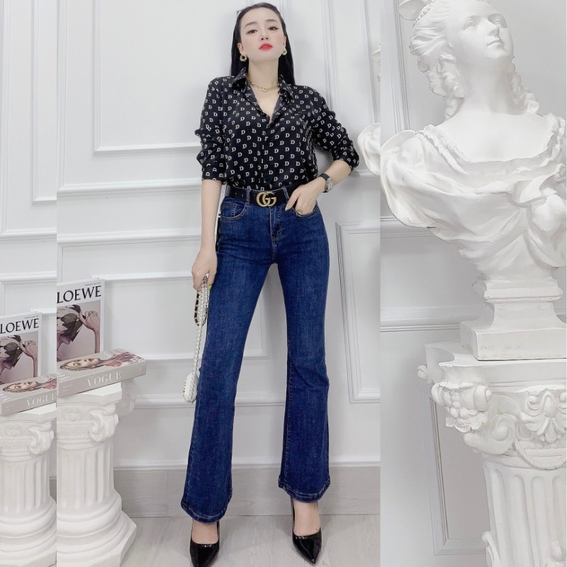 Quần jean nữ ống loe 9 tấc lưng siêu cao 1 cúc màu xanh da trời đậm 6205